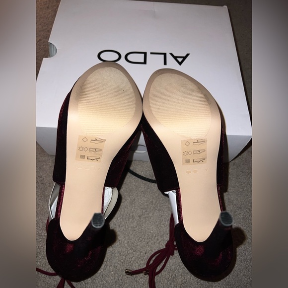 NIB Aldo Tilley Pee-Toe Cut-Out Heels - Picture 6 of 15